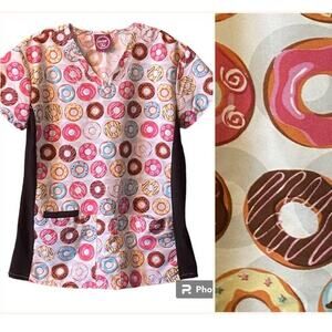 Divine by JDM Scrubs Top Small Pockets Slimming Novelty Unique Wearable Art
